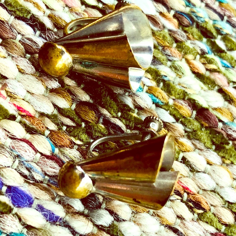 VTG RETRO 2-tone clip-on screw back earrings